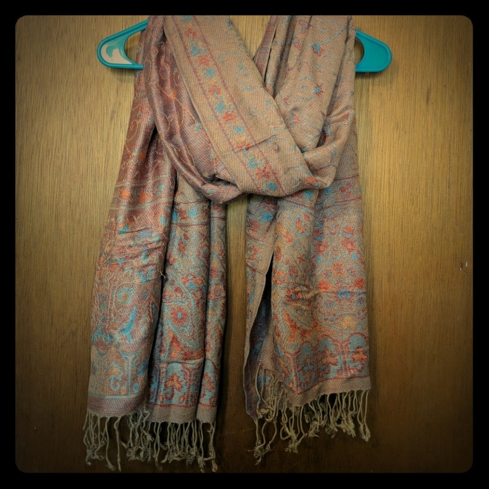 Pashmina wrap/scarf